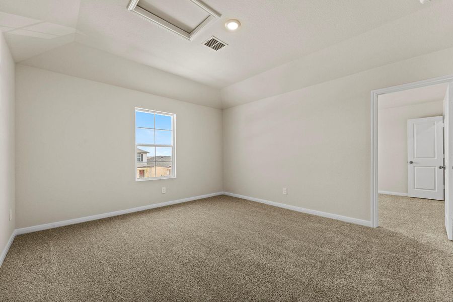 Spacious, unfurnished interior of a new home in Whisper South, San Marcos (Image 21).