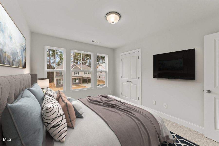 8-web-or-mls-Primary Bedroom