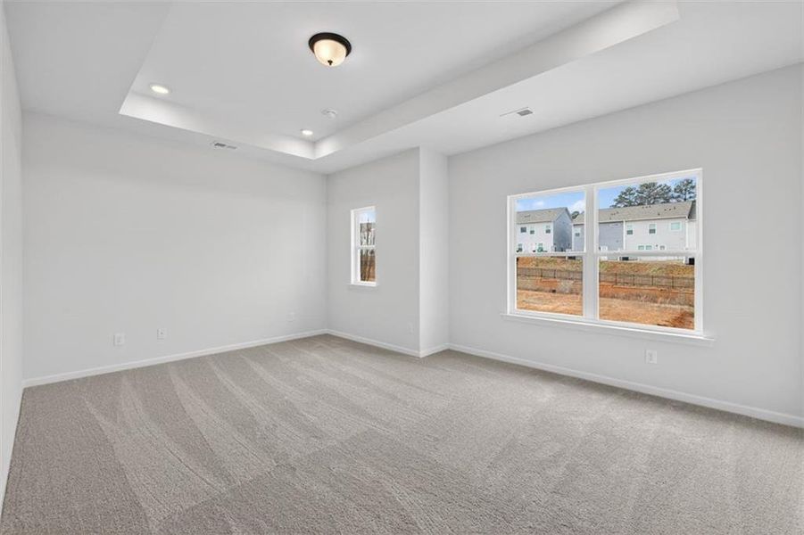Spacious, unfurnished interior of a new home in Sanders Park, Austell (Image 30).
