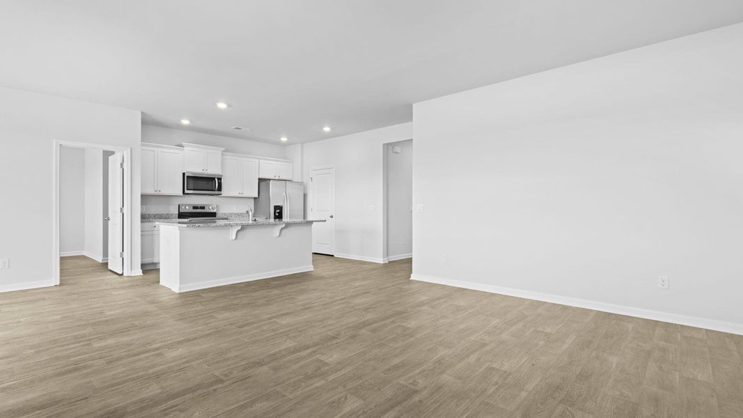 Spacious, unfurnished interior of a new home in The Ranch, Holly Hill (Image 11).