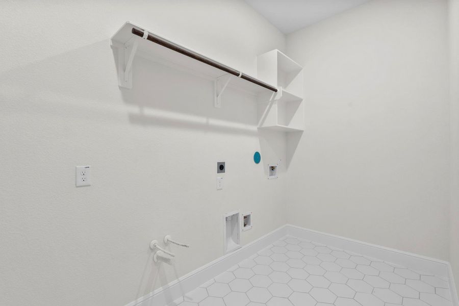 Spacious, unfurnished interior of a new home in Colton, Montgomery (Image 35).