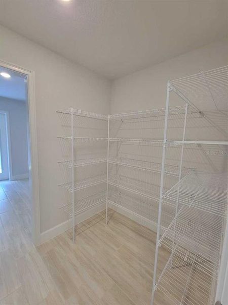 Spacious, unfurnished interior of a new home in Marion Oaks, Ocala (Image 13).