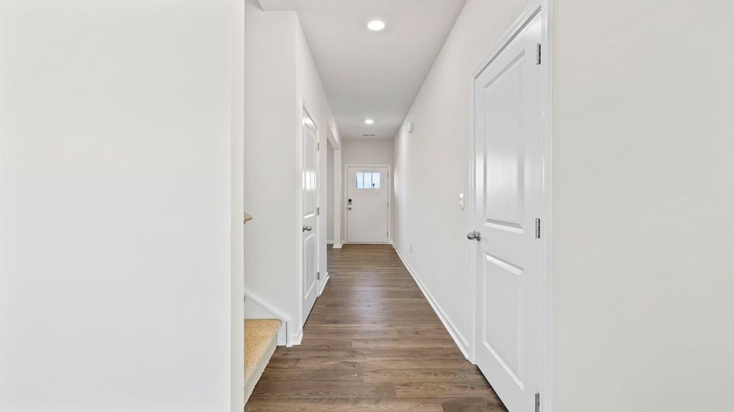 Representative unfurnished interior of a home built from the Belhaven by D.R. Horton in Palmetto Valley, Anderson (Image 17).