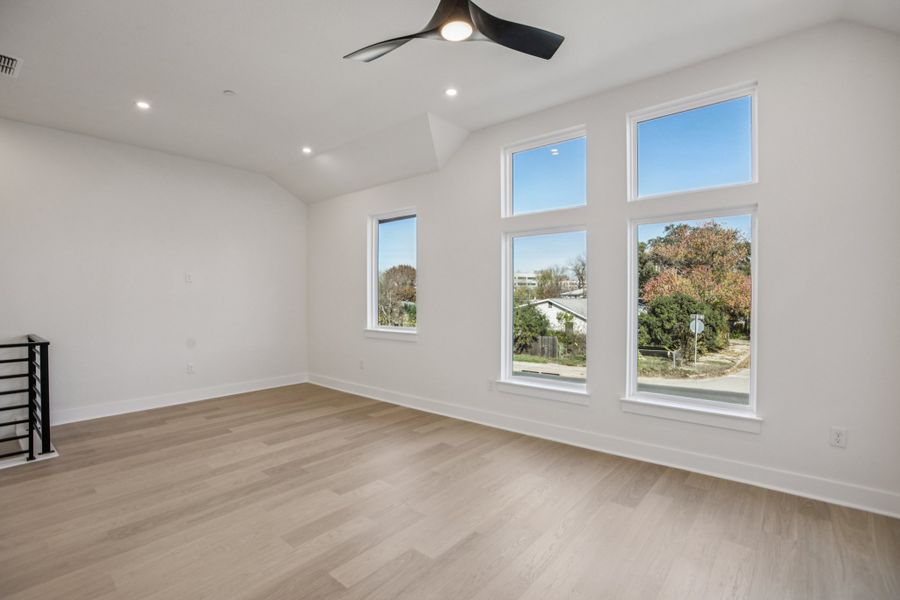 Spacious, unfurnished interior of a new home in Koenig Townhomes, Austin (Image 14).