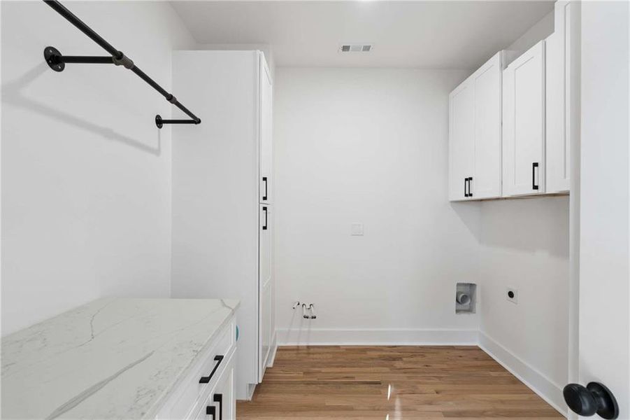 Spacious, unfurnished interior of a new home in , Atlanta (Image 22).