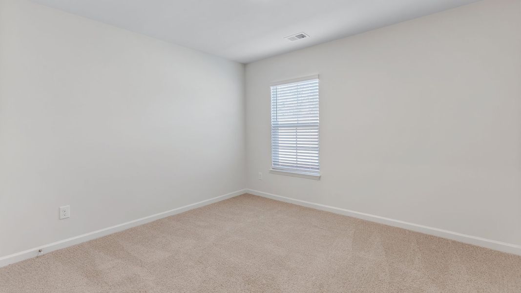Spacious, unfurnished interior of a new home in Aspen Place, Thomasville (Image 17).