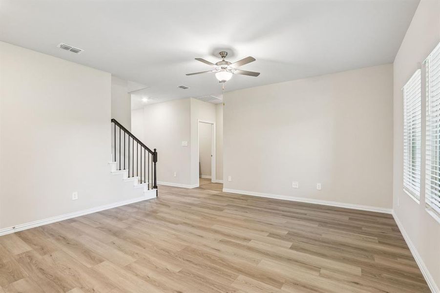 Photo is not of the actual home, but is an inspirational photo of builder’s model home and may depict options, furnishings, and/or decorator features that are not included. Photo is not of the actual home, but is an inspirational photo of builder’s model home and may depict options, furnishings, and/or decorator features that are not included.