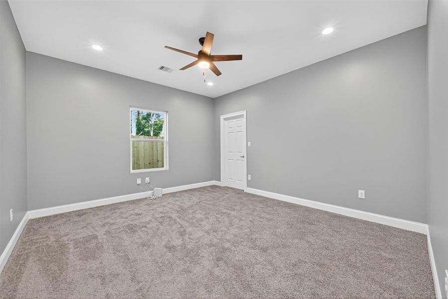 Spacious, unfurnished interior of a new home in , Cleveland (Image 13).