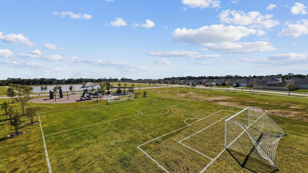 Community amenities in Watermark, Alvin (Image 25).