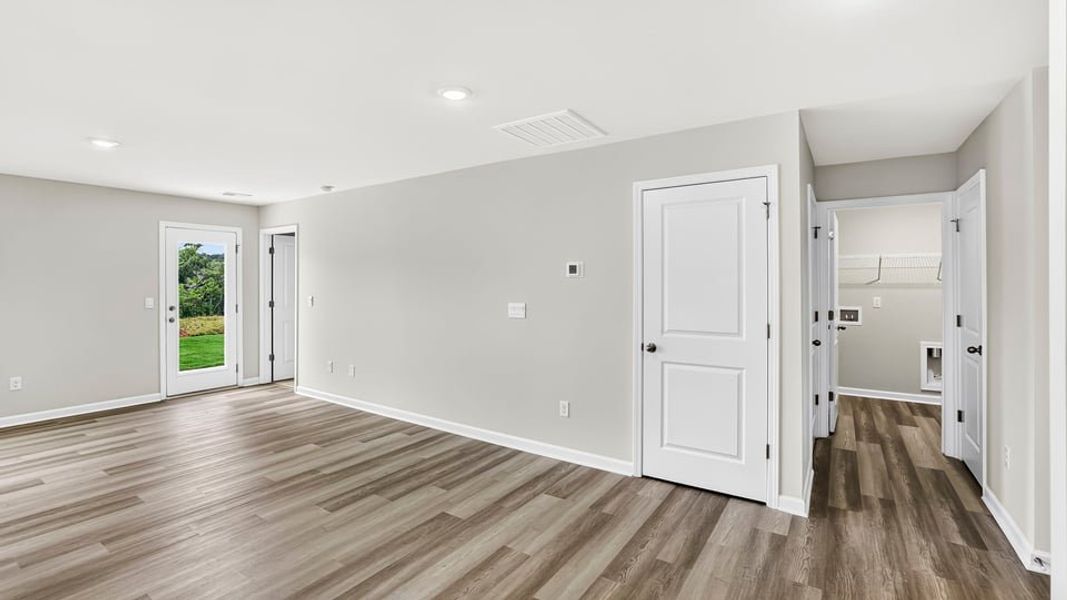 Spacious, unfurnished interior of a new home in Cloverdale Hills, Piedmont (Image 26). Spacious, unfurnished interior of a new home in Cloverdale Hills, Piedmont (Image 26).