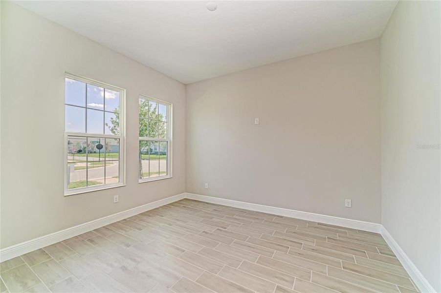 Spacious, unfurnished interior of a new home in Waterset, Apollo Beach (Image 32).