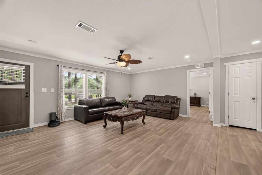 Furnished interior view inside a new home in , Baytown (Image 7).