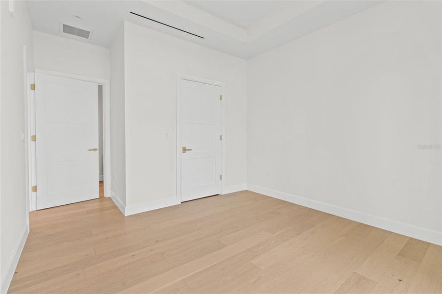 Guest Room 2 En-Suite Bath Guest Room 2 En-Suite Bath