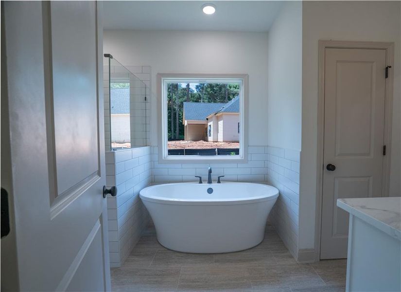 Furnished interior view inside a new home in , Temple (Image 8).