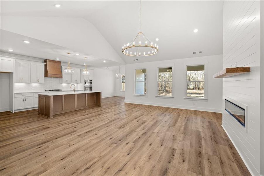 Spacious, unfurnished interior of a new home in , Sugar Hill (Image 29).