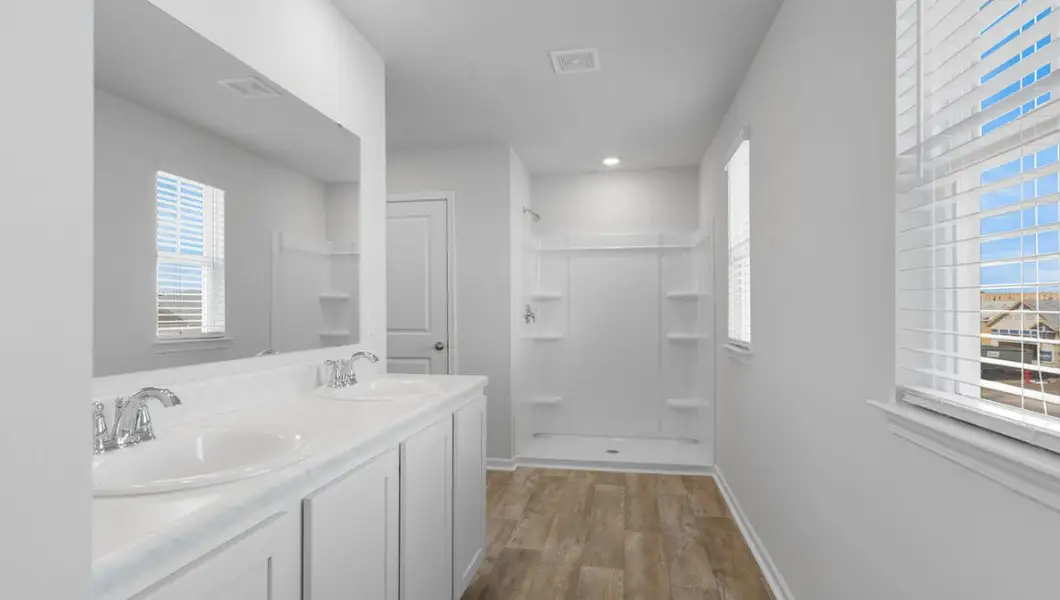 Furnished interior view inside a new home in Driftwood, Richlands (Image 11).