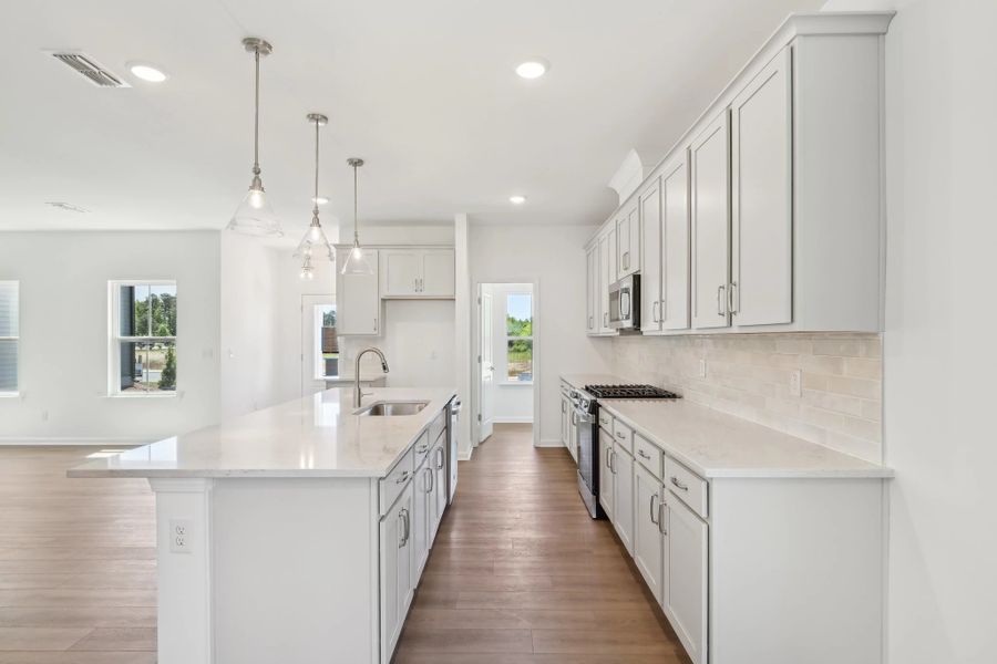 Representative images and renderings are for illustrative purposes. Actual structural options and design finishes of home may vary. Representative images and renderings are for illustrative purposes. Actual structural options and design finishes of home may vary.