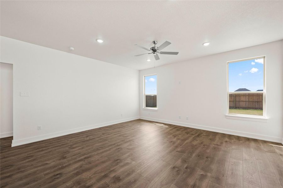 Please Note: These interior photos are not of the actual design but are of a completed home wiht a similar floor plan. Finishes, features, and layouts may vary. Please Note: These interior photos are not of the actual design but are of a completed home wiht a similar floor plan. Finishes, features, and layouts may vary.