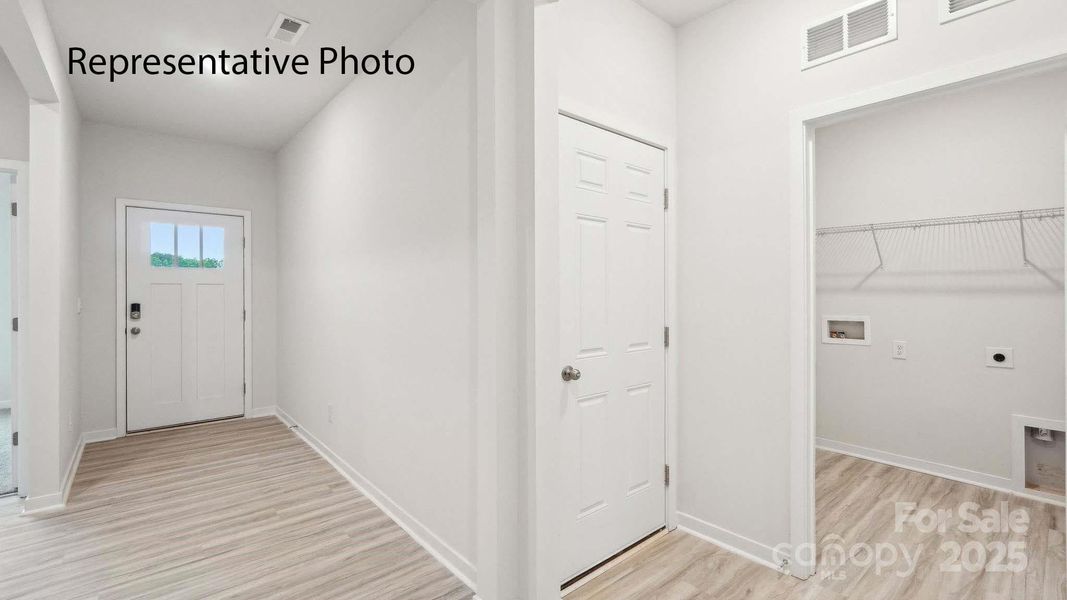 Spacious, unfurnished interior of a new home in Clark Creek Landing, Lincolnton (Image 26).