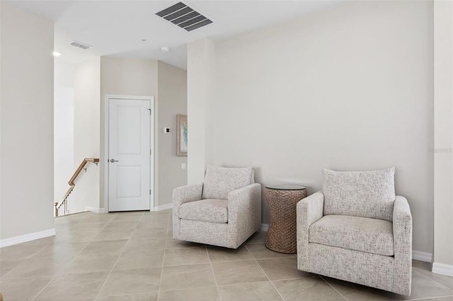 Furnished interior view inside a new home in , Venice (Image 44).