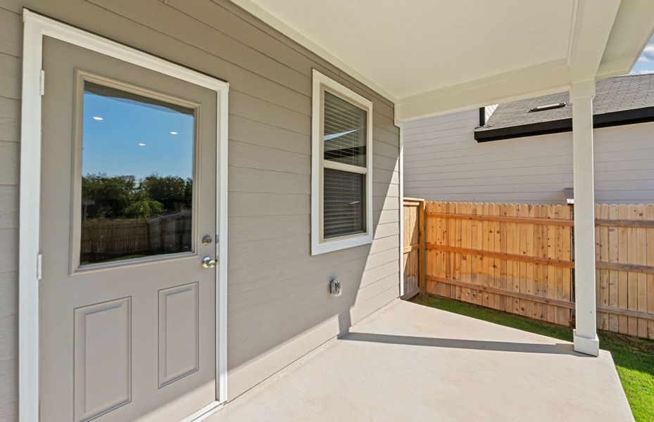 Exterior details and patio area of a home in Sonterra, Jarrell (Image 23).
