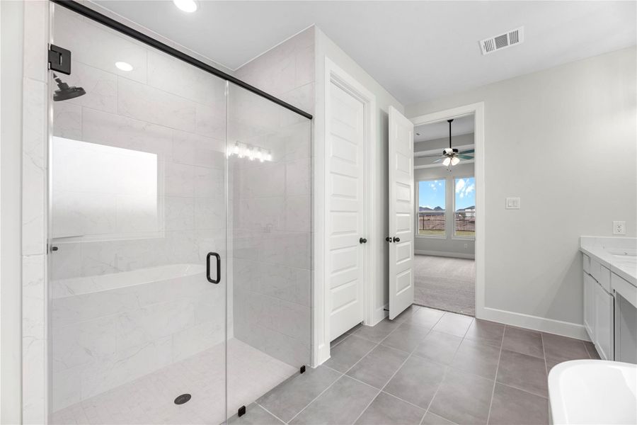 Furnished interior view inside a new home in Grange - 55', Katy (Image 10).