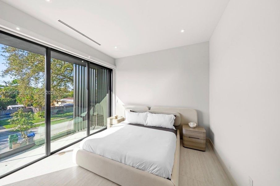 Furnished interior view inside a new home in , Miami (Image 25).