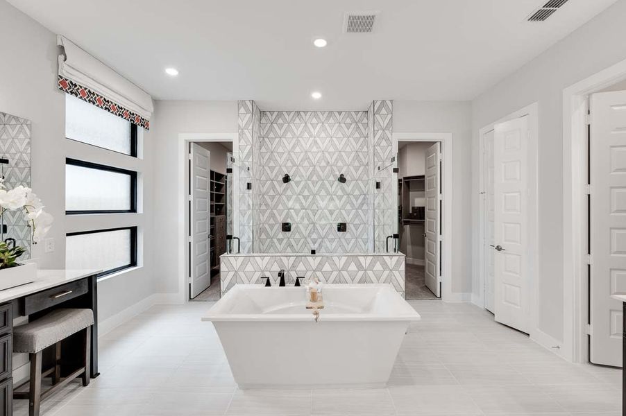 Representative furnished interior of a home built from the Verona by Tri Pointe Homes in Sienna 80′, Missouri City (Image 30).