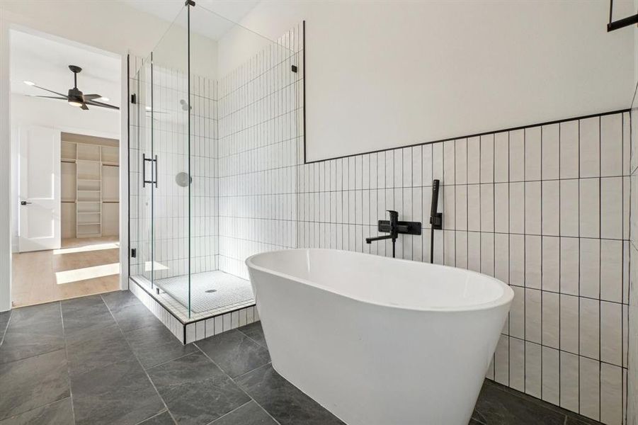 Furnished interior view inside a new home in , Rowlett (Image 29).