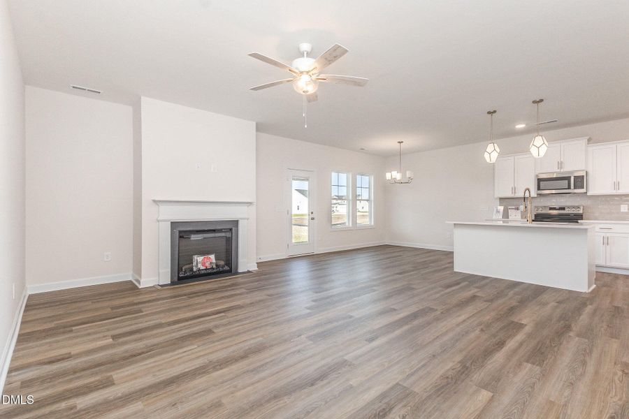 009_kv0a2463-edit_68