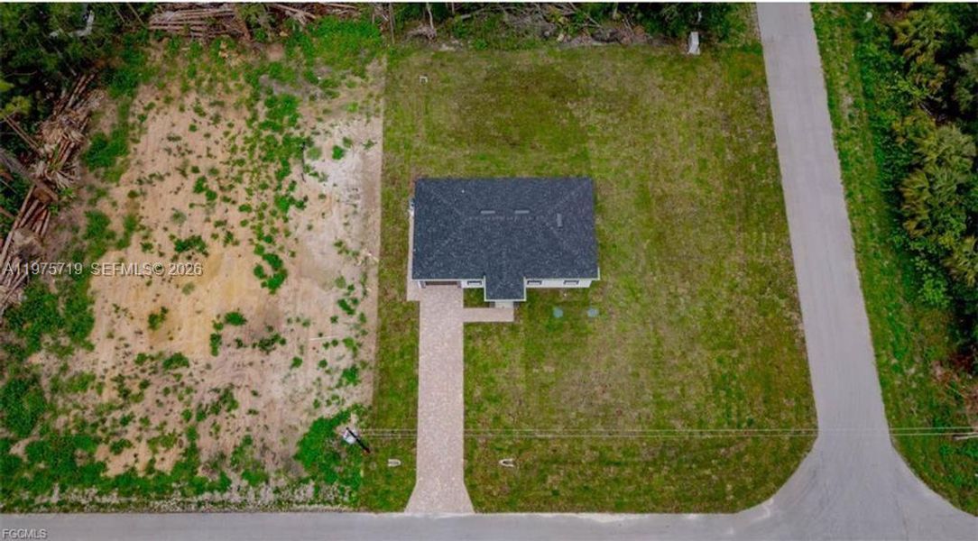 Image 8 of a home in .