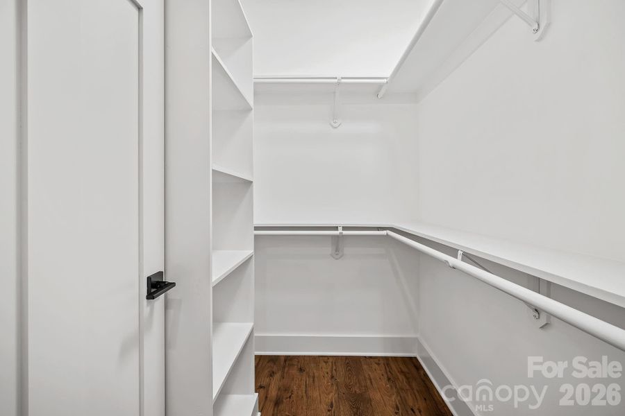 Spacious, unfurnished interior of a new home in , Arden (Image 18).