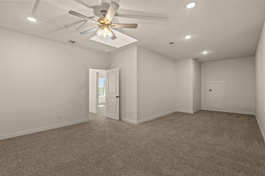 Unfurnished room featuring ceiling fan, carpet flooring, recessed lighting, and baseboards