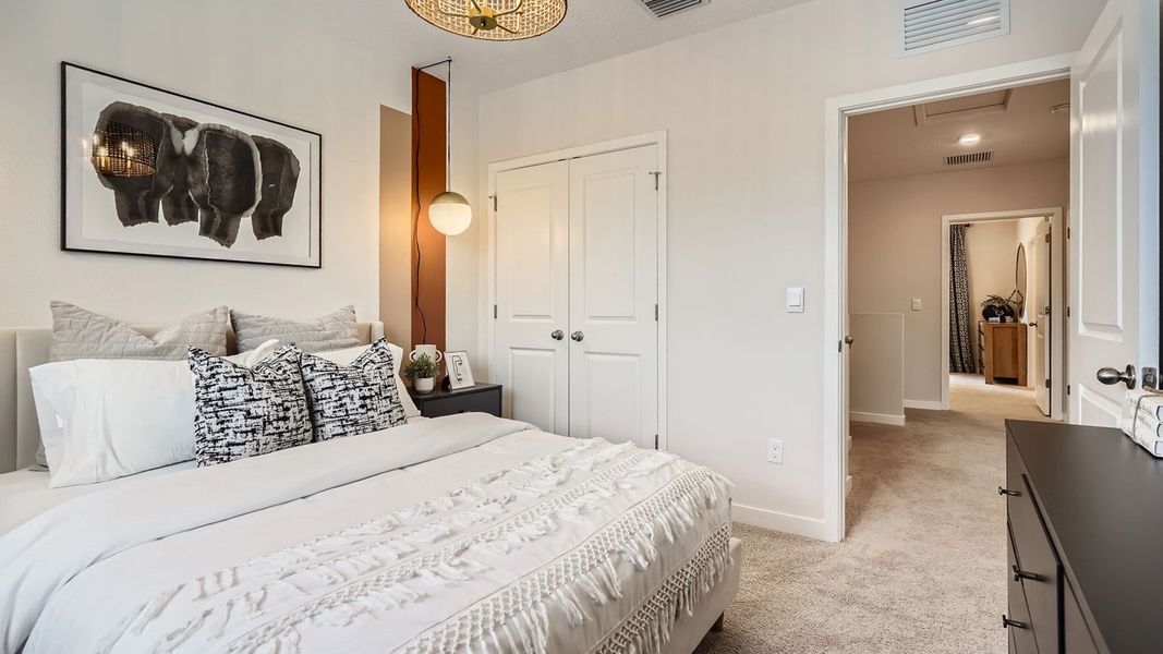 Representative furnished interior of a home built from the Jade by D.R. Horton in Ashwood Cove, Lake Worth (Image 25). Representative furnished interior of a home built from the Jade by D.R. Horton in Ashwood Cove, Lake Worth (Image 25).