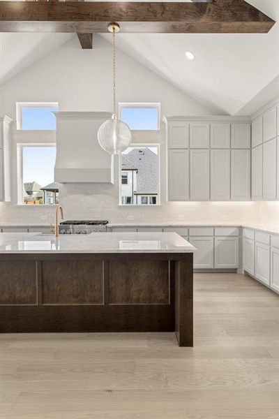 24. 200 Pearland - Kitchen (3)