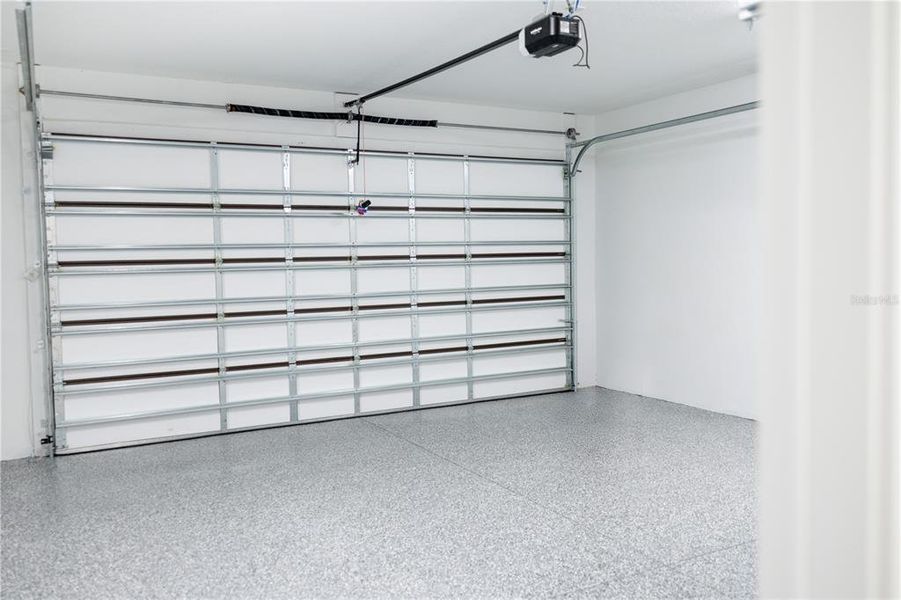 Spacious, unfurnished interior of a new home in , North Port (Image 29).