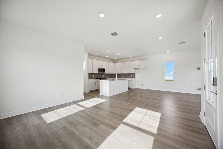 4br New Home in Sarasota, FL.  - Slide 25