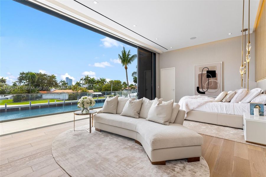 Furnished interior view inside a new home in , Fort Lauderdale (Image 4).