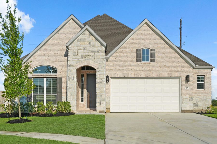 Front exterior of a new home in Beacon Hill, Waller, TX, highlighting curb appeal (Image 12). Front exterior of a new home in Beacon Hill, Waller, TX, highlighting curb appeal (Image 12).