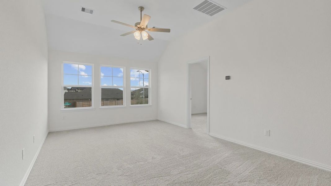 Representative furnished interior of a home built from the Maui by DRB Homes in Clear Creek, New Braunfels (Image 13).