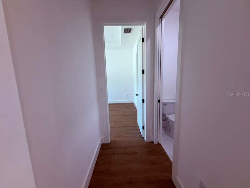 Spacious, unfurnished interior of a new home in , North Port (Image 12).