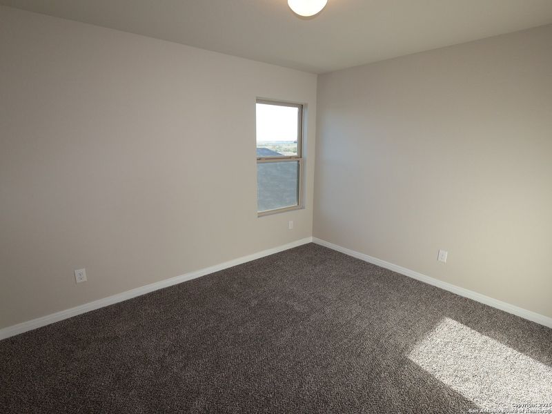 Spacious, unfurnished interior of a new home in Paloma Park, Converse (Image 15).