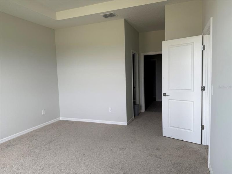 Spacious, unfurnished interior of a new home in Oakfield Trails Traditional, Parrish (Image 28).