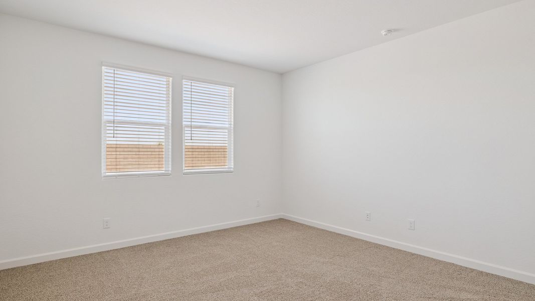 Spacious, unfurnished interior of a new home in Carlton Commons, Casa Grande (Image 18).