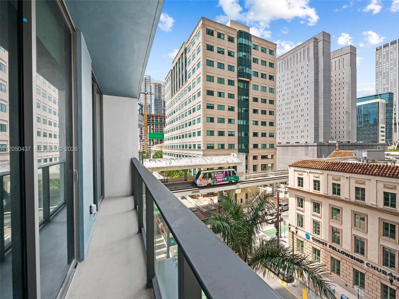 *Please note: The image shown does not represent the actual balcony view. *Please note: The image shown does not represent the actual balcony view.