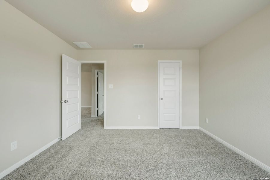 Spacious, unfurnished interior of a new home in Mesquite Ridge, San Antonio (Image 26). Spacious, unfurnished interior of a new home in Mesquite Ridge, San Antonio (Image 26).