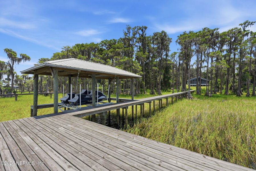 Community amenities in , Melrose (Image 37).