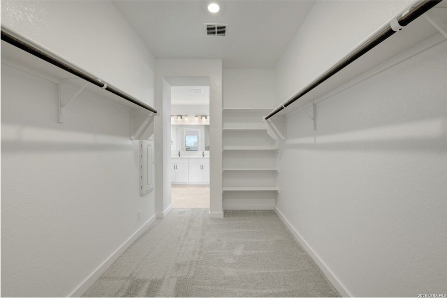 Spacious, unfurnished interior of a new home in Mayfair - Select Garden Series, New Braunfels (Image 18). Spacious, unfurnished interior of a new home in Mayfair - Select Garden Series, New Braunfels (Image 18).