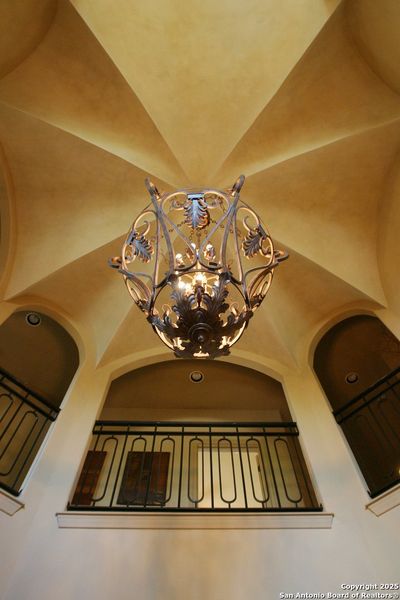 Close-up of interior finishes inside a home in , McQueeney (Image 19).