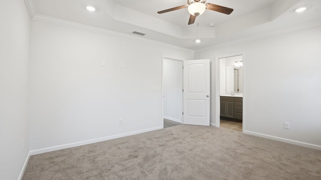 Spacious, unfurnished interior of a new home in Stillwater, Tullahoma (Image 17).